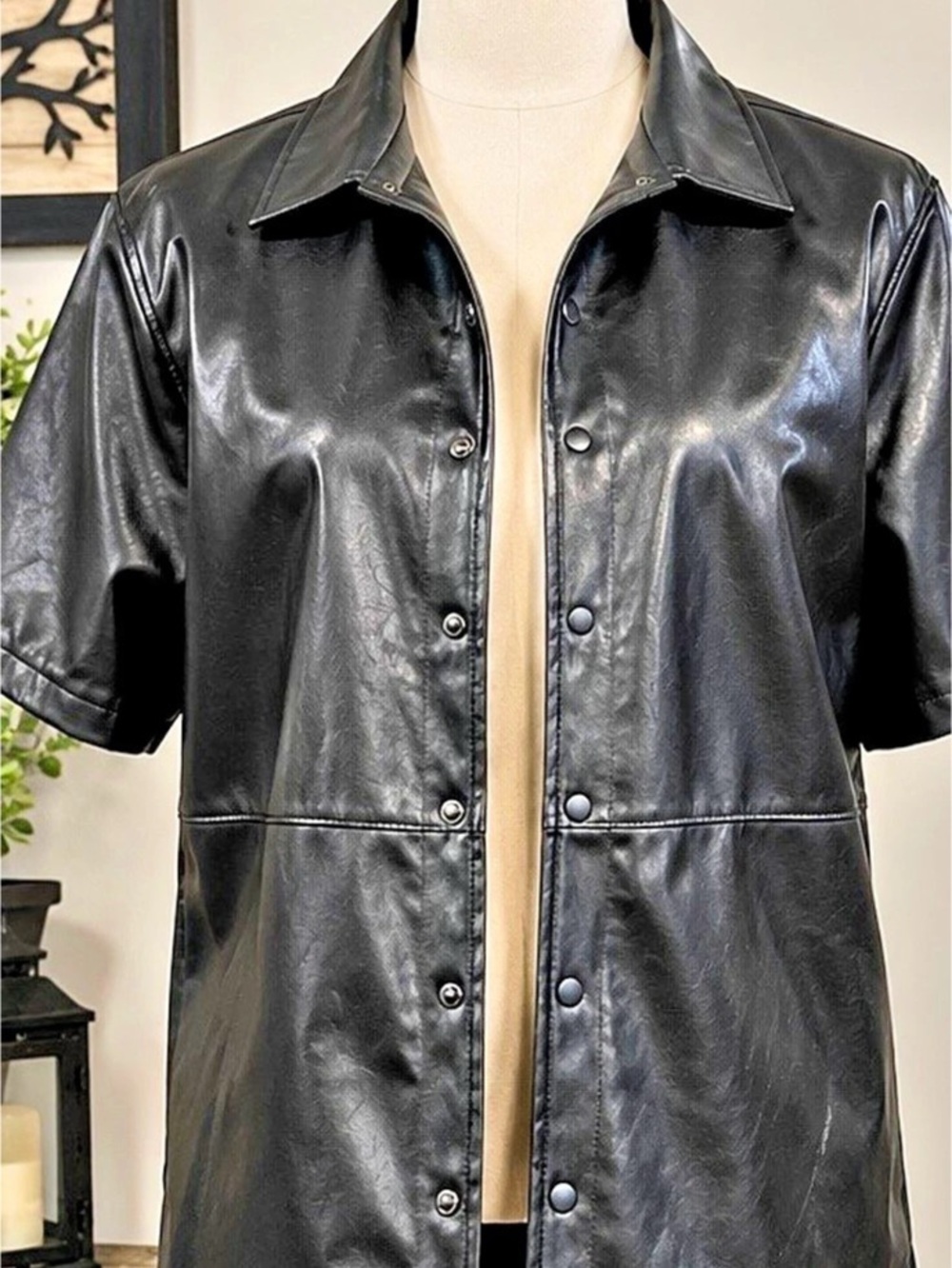 Men's Black Short Sleeve Faux Leather Jacket